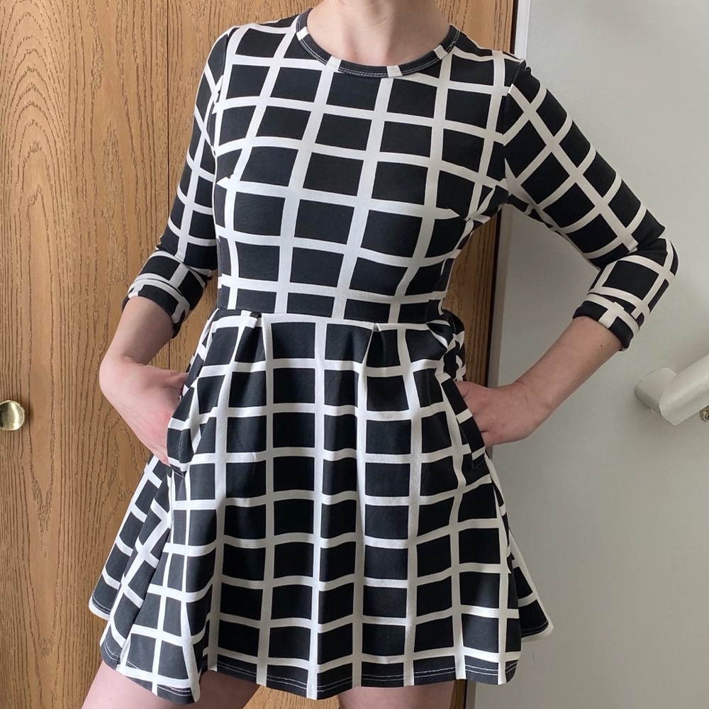 K. by Kersh black and white dress with pockets